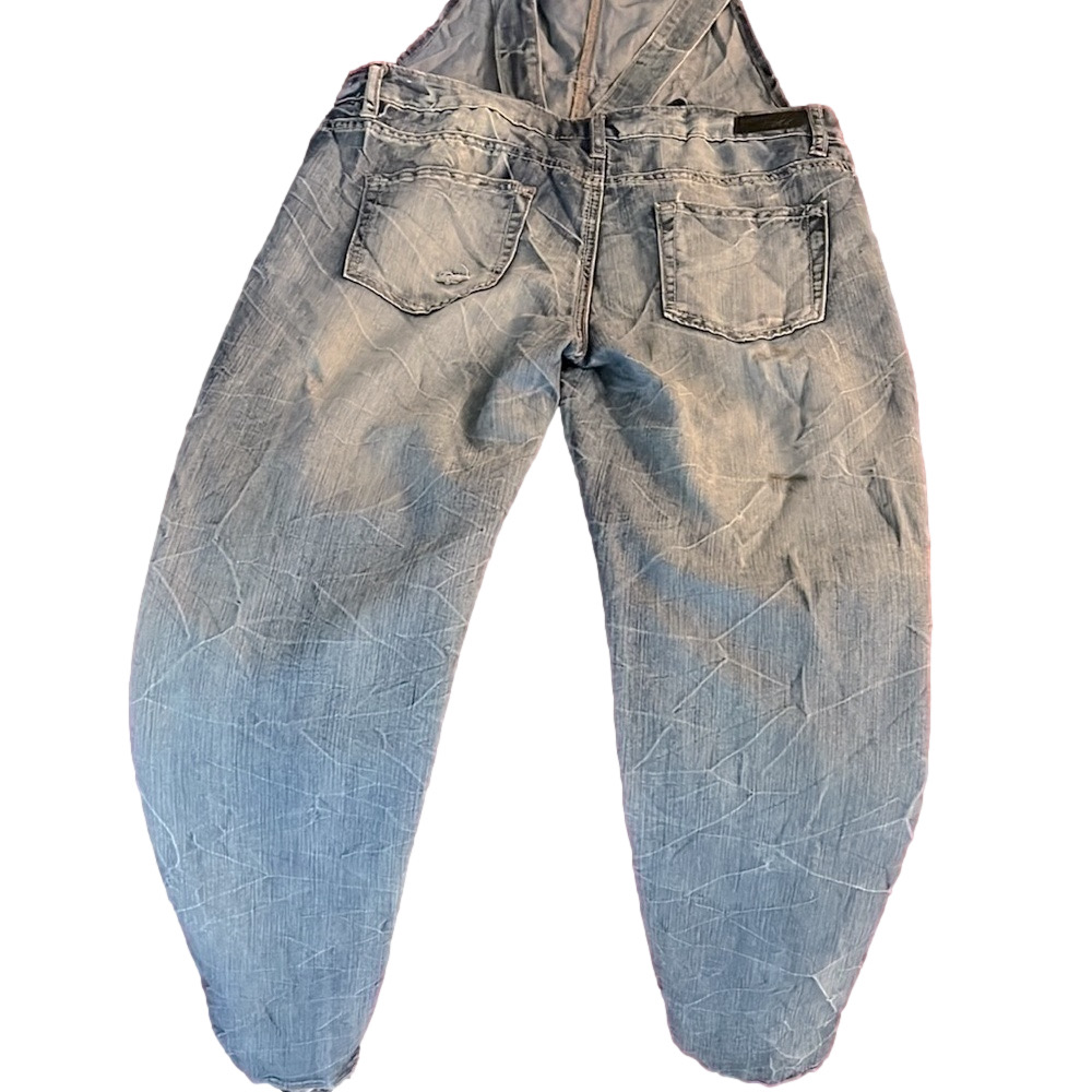 harmony and havoc distressed light wash skinny denim overalls - Picture 5 of 16